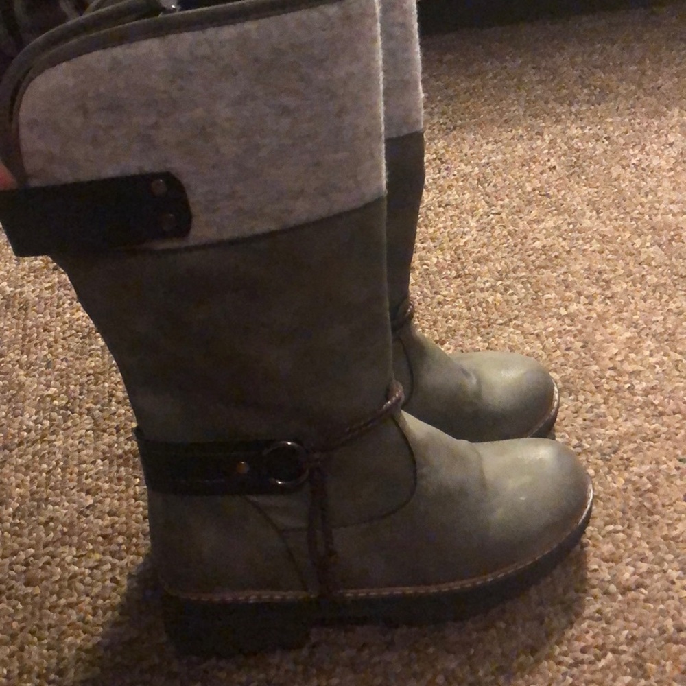 Women’s Boots size 7.5